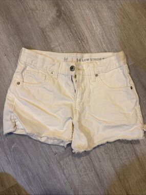 GAP Cream Low-Rise Frayed-Hem Denim Shorts